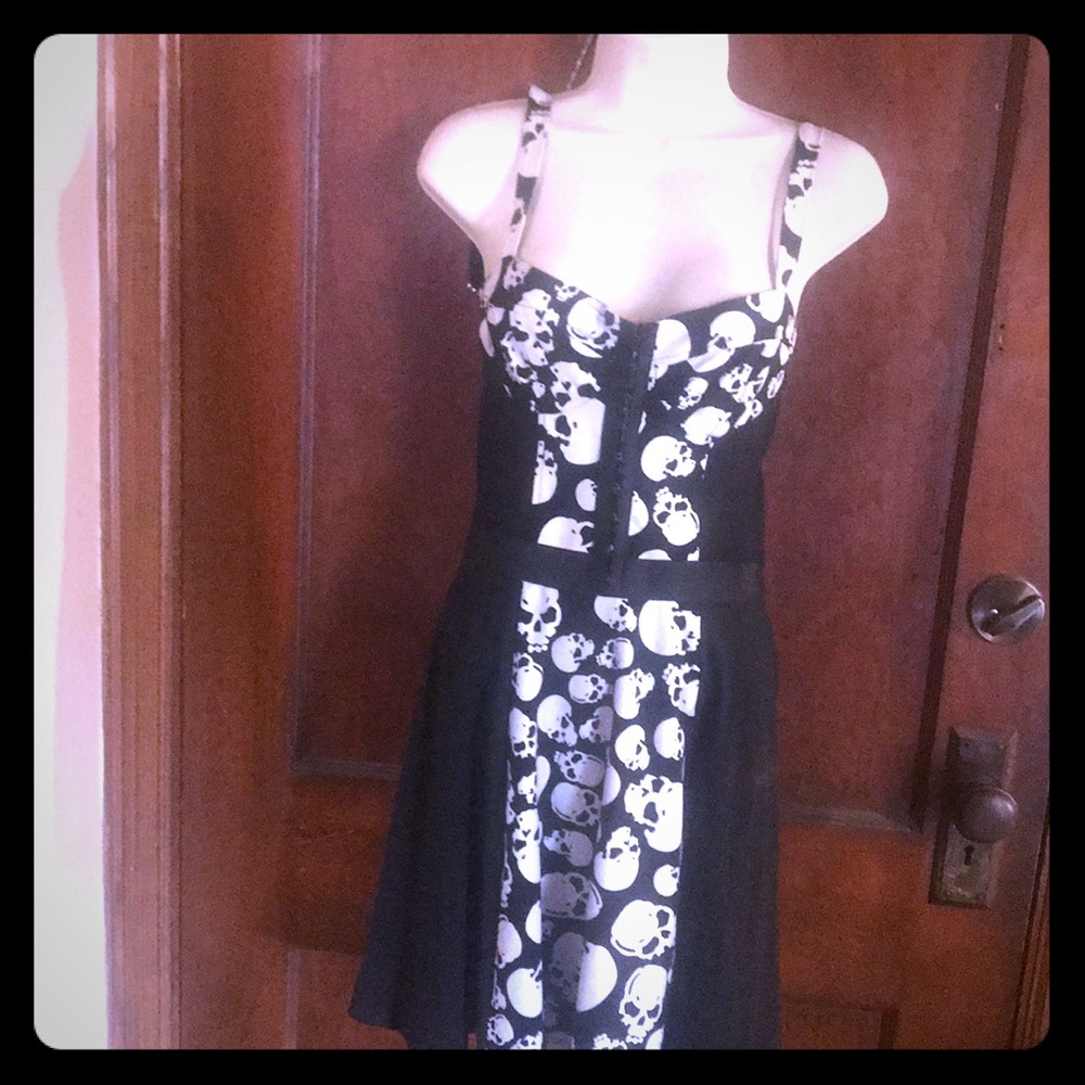 💀Awesome skull dress!!🖤 FINAL PRICE!